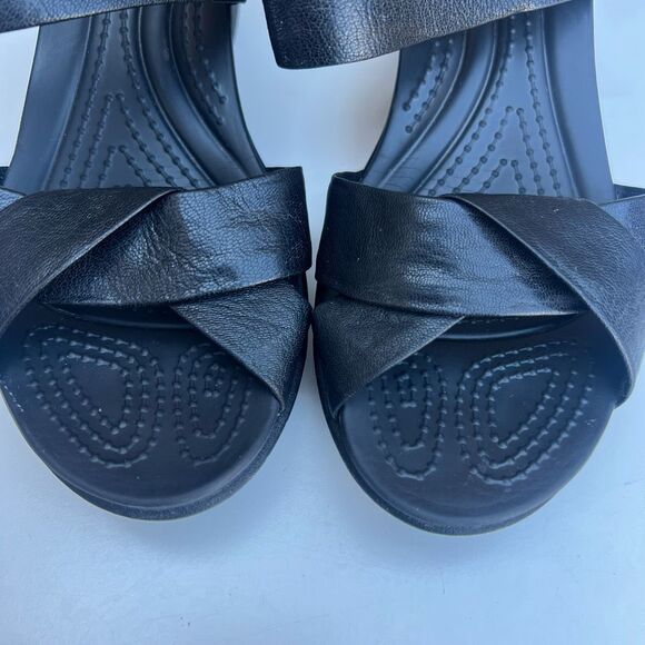 2/$24 Crocs Leather Strap Wedge Sandals Womens Size 6 - Picture 8 of 8